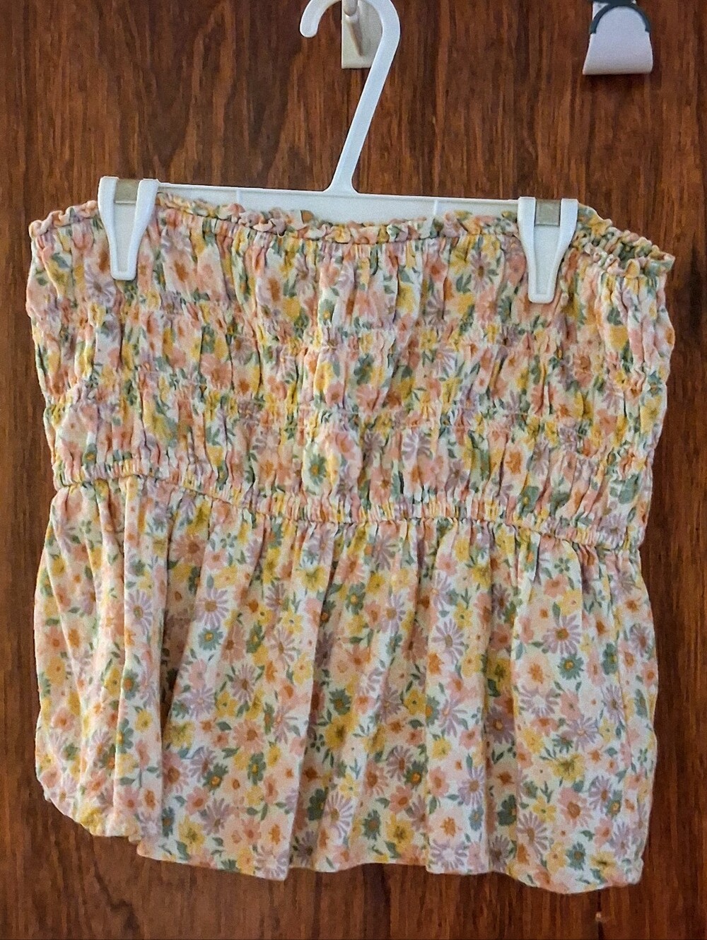 American EagkeSmocked Floral Tube Top in Pastel Yellow & Pink  Ladies Size Mediu